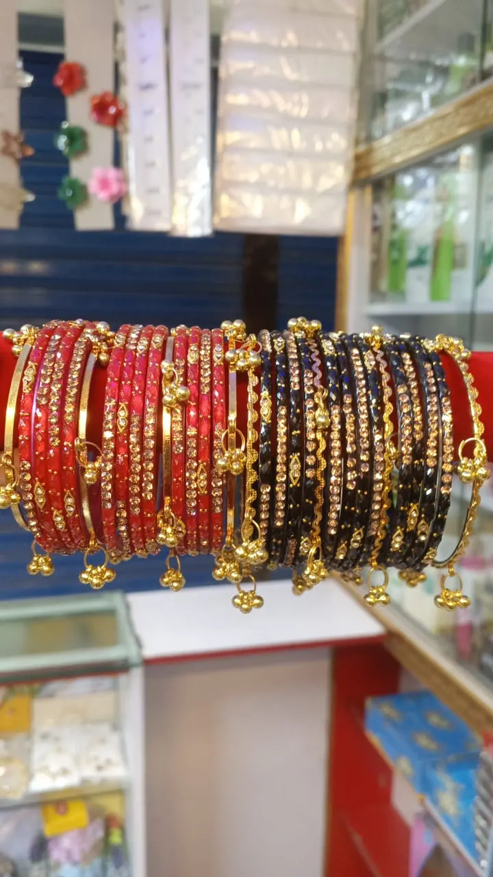 Glass Bangle Set